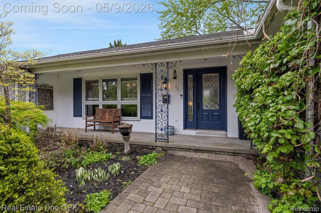 65 Willison Road, Village Of Grosse Pointe Shores, MI 48236