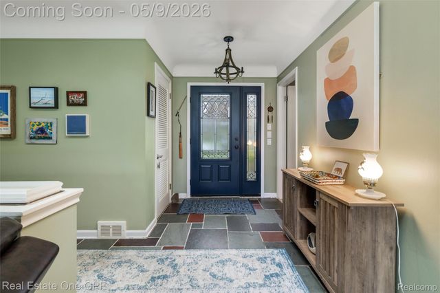 65 Willison Road, Village Of Grosse Pointe Shores, MI 48236
