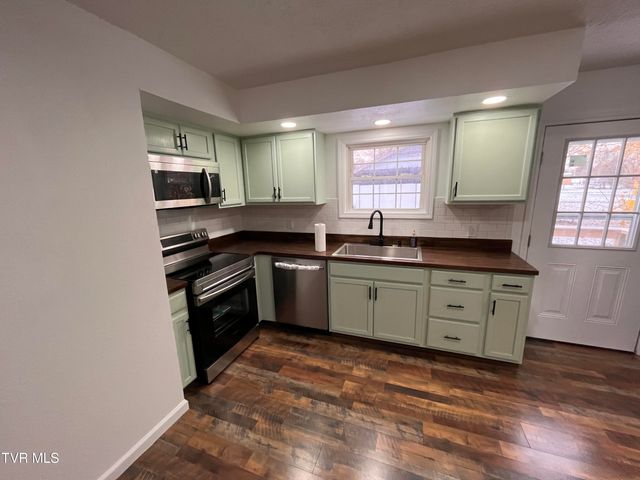 12151 Retford Road, Coeburn, VA 24230