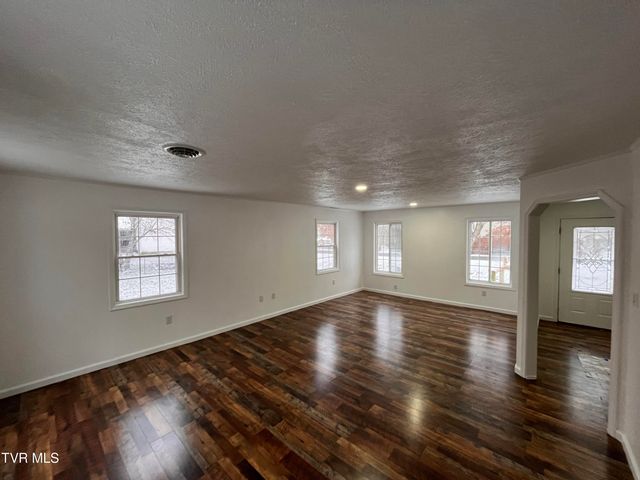 12151 Retford Road, Coeburn, VA 24230