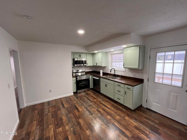 12151 Retford Road, Coeburn, VA 24230