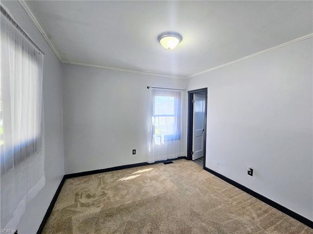 203 Median CIR, Portsmouth, VA 23701