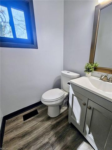 203 Median CIR, Portsmouth, VA 23701