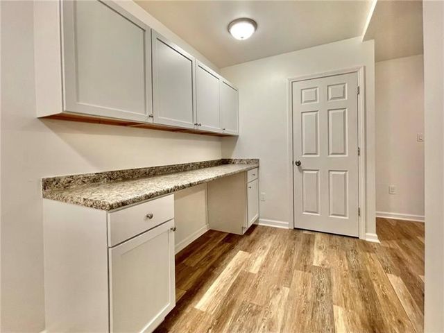 860 Pennsylvania Ave, Coraopolis, PA 15108