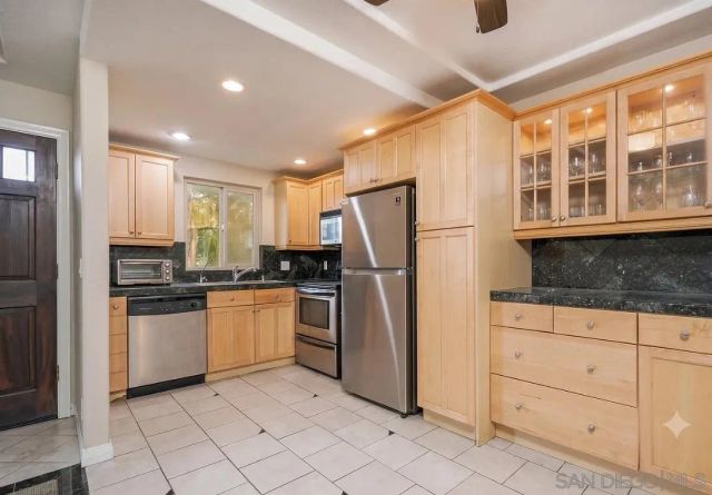 4150 34th St 6, San Diego, CA 92104
