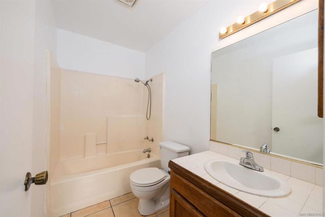 5654 Tumbleweed Way, Oceanside, CA 92057