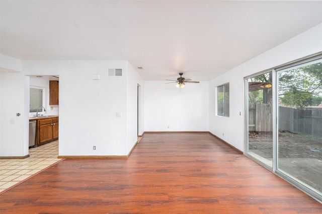 5654 Tumbleweed Way, Oceanside, CA 92057