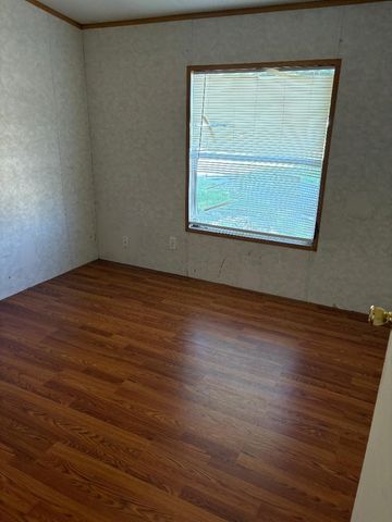 125 Classic Country Court, Springtown, TX 76082