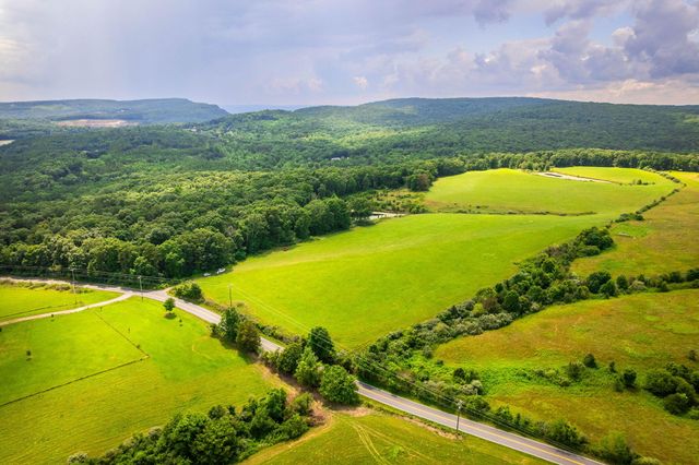 1901 Lewis Chapel Road, Graysville, TN 37338