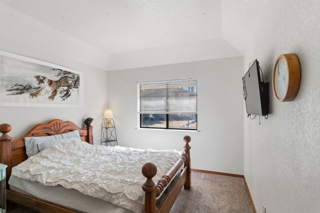 8357 N 1st Street, Fresno, CA 93720