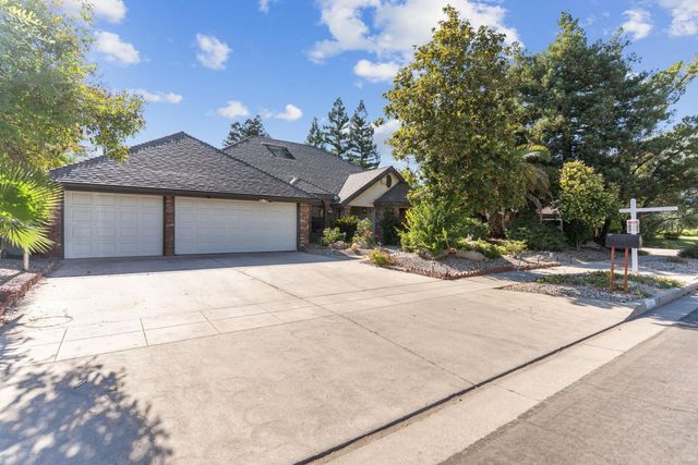 8357 N 1st Street, Fresno, CA 93720