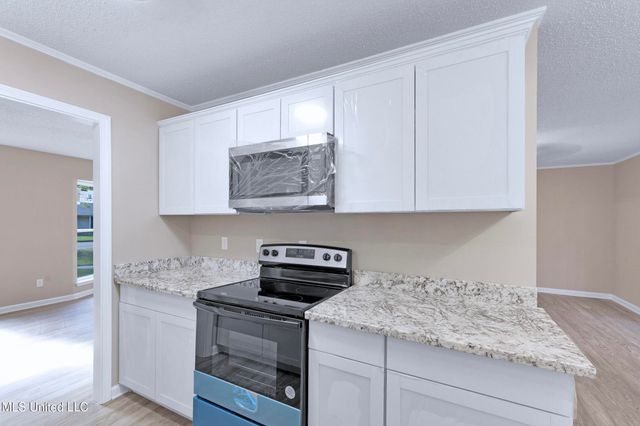 2806 Hickman Avenue, Picayune, MS 39466