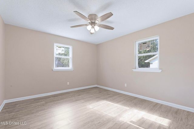 2806 Hickman Avenue, Picayune, MS 39466