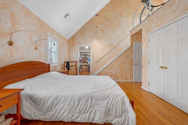 39 Waterford Drive 39, Worcester, MA 01602