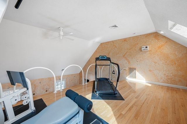 39 Waterford Drive 39, Worcester, MA 01602