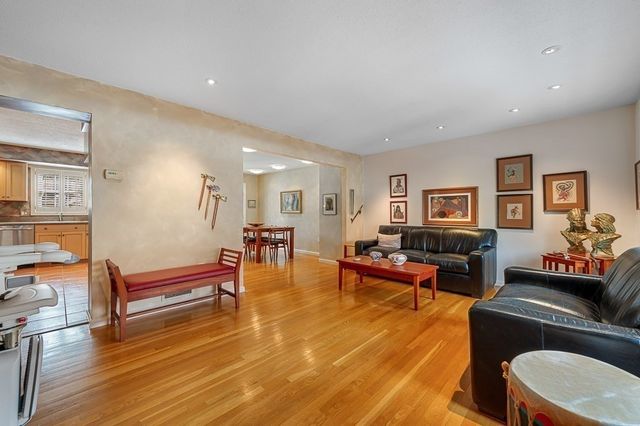39 Waterford Drive 39, Worcester, MA 01602