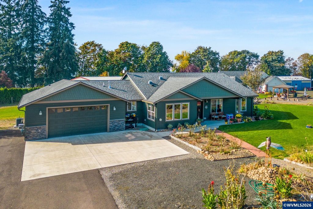 1894 Talbot Rd SE, Jefferson, OR 97352