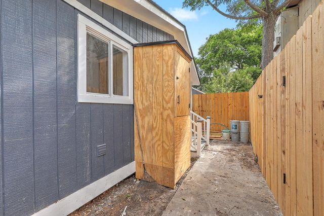 2055 Beech Avenue, North Charleston, SC 29405