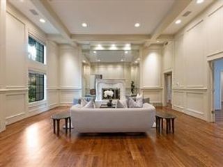 7 Duncannon Court, Dallas, TX 75225
