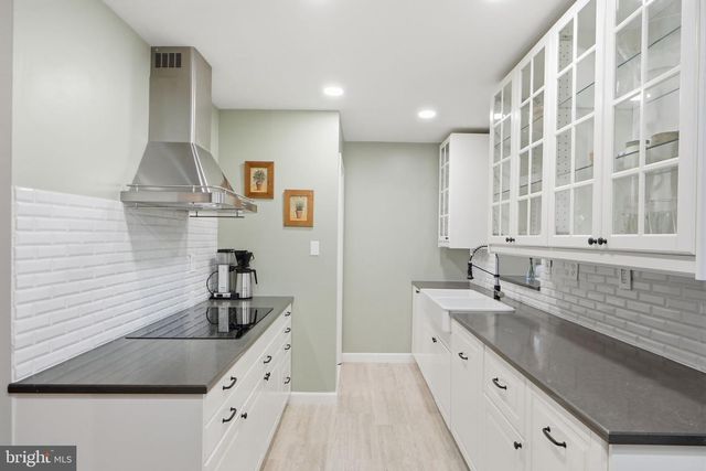 2101 YORK DR, Woodbridge, VA 22191