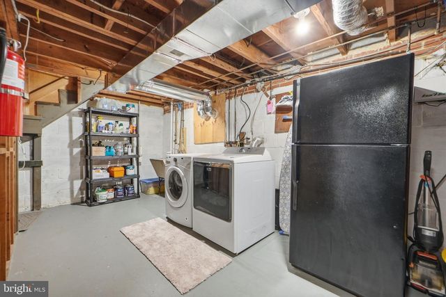 2101 YORK DR, Woodbridge, VA 22191