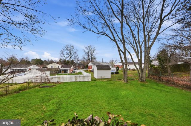 2101 YORK DR, Woodbridge, VA 22191