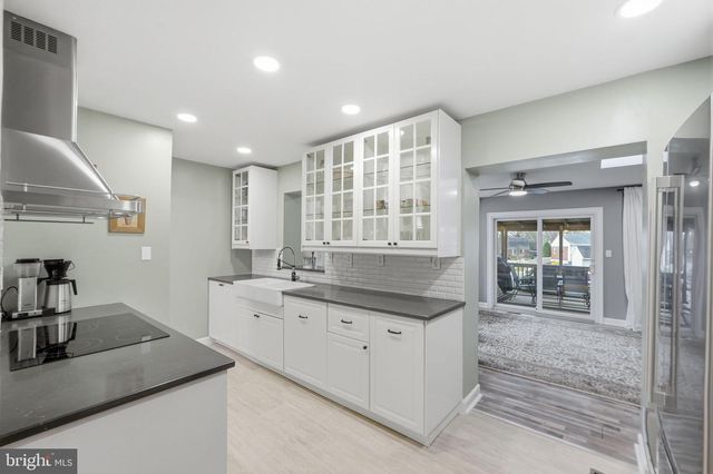 2101 YORK DR, Woodbridge, VA 22191