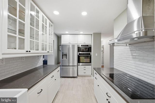 2101 YORK DR, Woodbridge, VA 22191