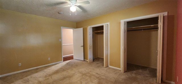 616 Cannan Drive, Angleton, TX 77515