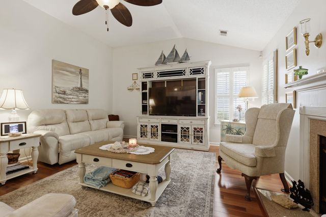 1654 Sedgefield Dr., Murrells Inlet, SC 29576