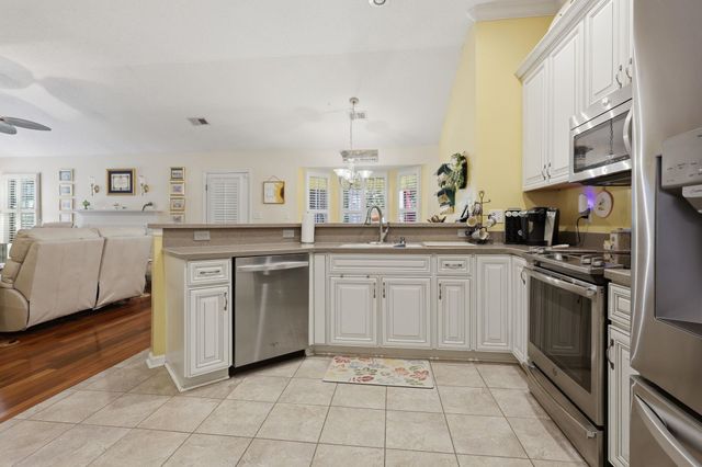 1654 Sedgefield Dr., Murrells Inlet, SC 29576