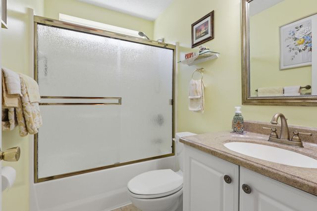 1654 Sedgefield Dr., Murrells Inlet, SC 29576