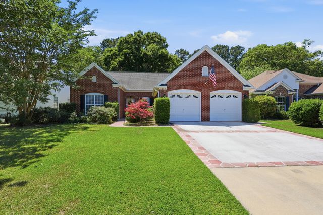 1654 Sedgefield Dr., Murrells Inlet, SC 29576