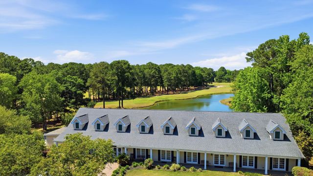 1654 Sedgefield Dr., Murrells Inlet, SC 29576