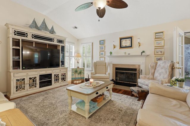 1654 Sedgefield Dr., Murrells Inlet, SC 29576