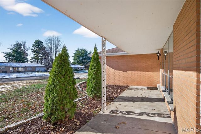 3685 Marietta Drive, Florissant, MO 63033