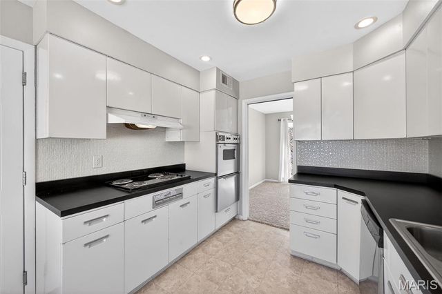 3685 Marietta Drive, Florissant, MO 63033