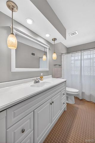 3685 Marietta Drive, Florissant, MO 63033