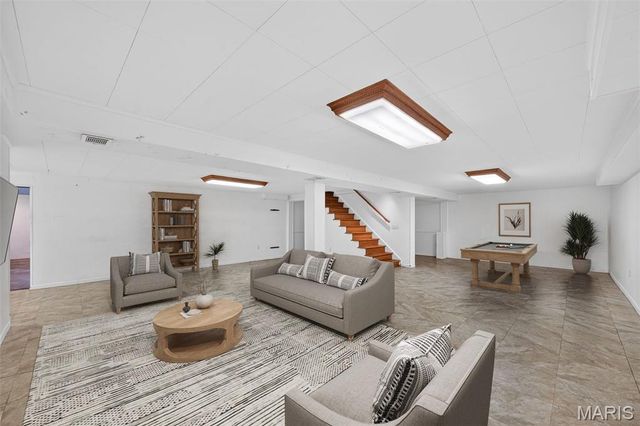 3685 Marietta Drive, Florissant, MO 63033