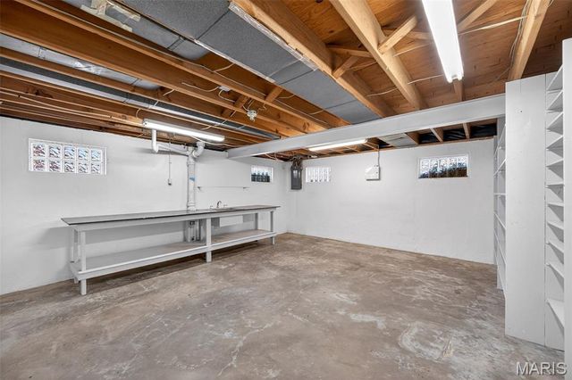 3685 Marietta Drive, Florissant, MO 63033