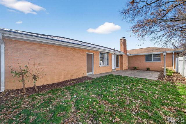 3685 Marietta Drive, Florissant, MO 63033