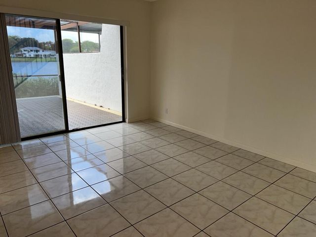 3094 BERMWOOD Lane 237, Hollywood, FL 33021