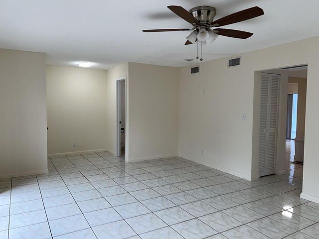 3094 BERMWOOD Lane 237, Hollywood, FL 33021