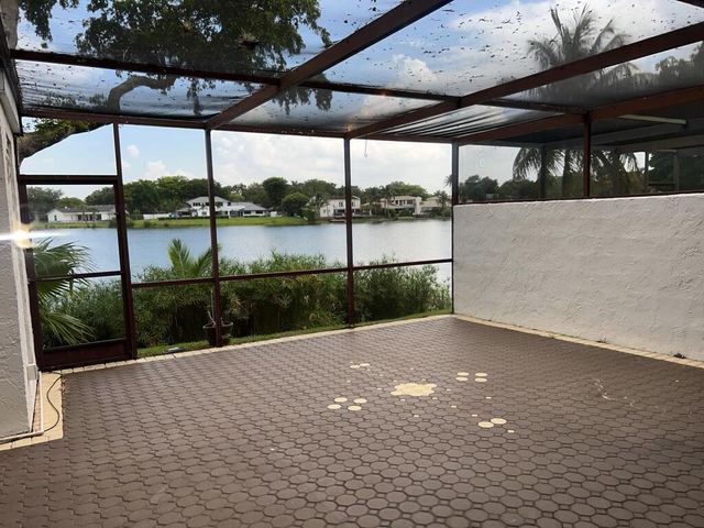 3094 BERMWOOD Lane 237, Hollywood, FL 33021