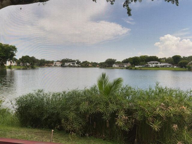 3094 BERMWOOD Lane 237, Hollywood, FL 33021