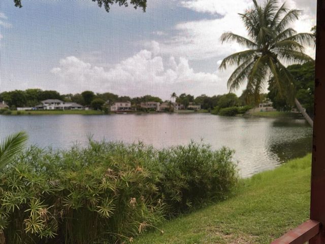 3094 BERMWOOD Lane 237, Hollywood, FL 33021