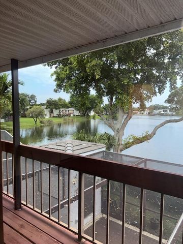 3094 BERMWOOD Lane 237, Hollywood, FL 33021