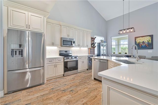 69 Burnt Pine DR, Naples, FL 34119