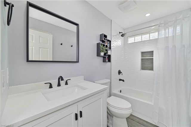 69 Burnt Pine DR, Naples, FL 34119