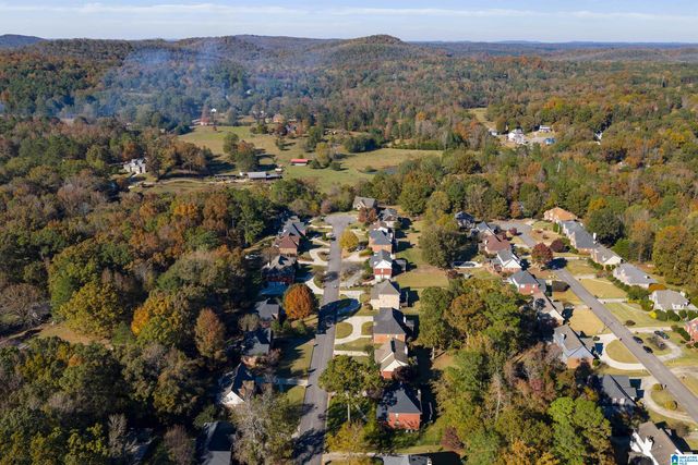 6927 WOODVALE LANE, Trussville, AL 35173